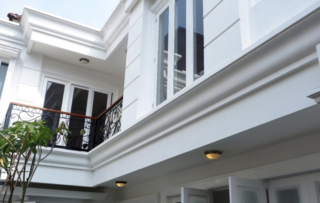 Biệt Thự Tân Cổ Điển 2 Tầng Mái Nhật Đẹp Từ Ngoài Vào Trong 3 Kiến trúc ngoại thất biệt thự tân cổ điển 2 tầng view02