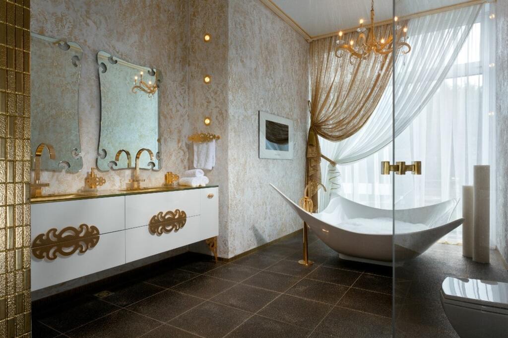 Một tác phẩm mạ vàng xa hoa cho phòng tắm mang một hương vị rất hoàng gia 