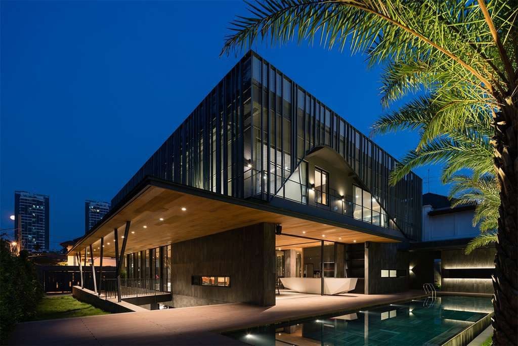 Kiến trúc của mẫu nhà biệt thự đại có hồ bơi độc đáo ấn tượng với lối kiến trúc