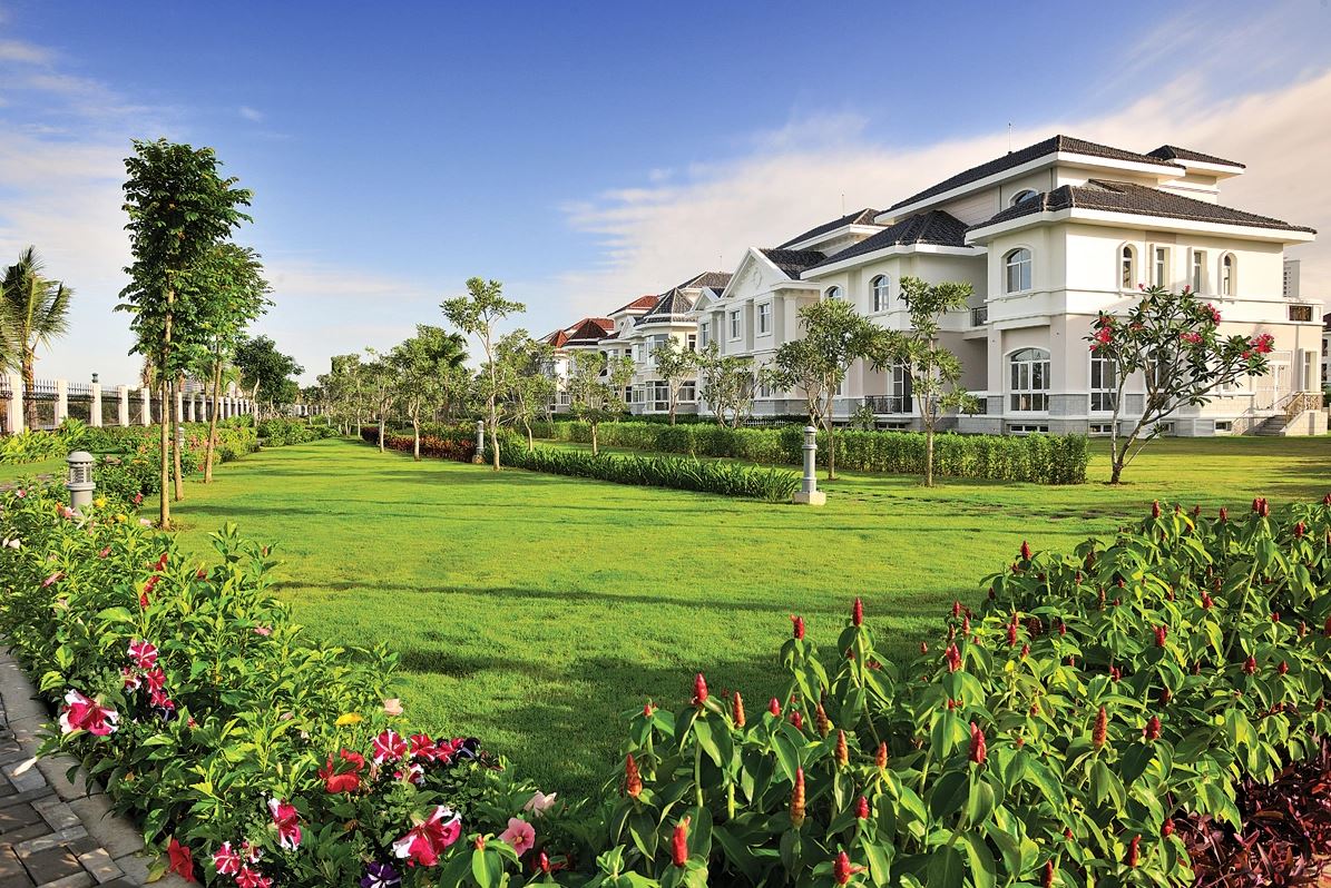 Dự án biệt thự Cảnh Đồi Phú Mỹ Hưng được bao quanh bởi công viên xanh mát