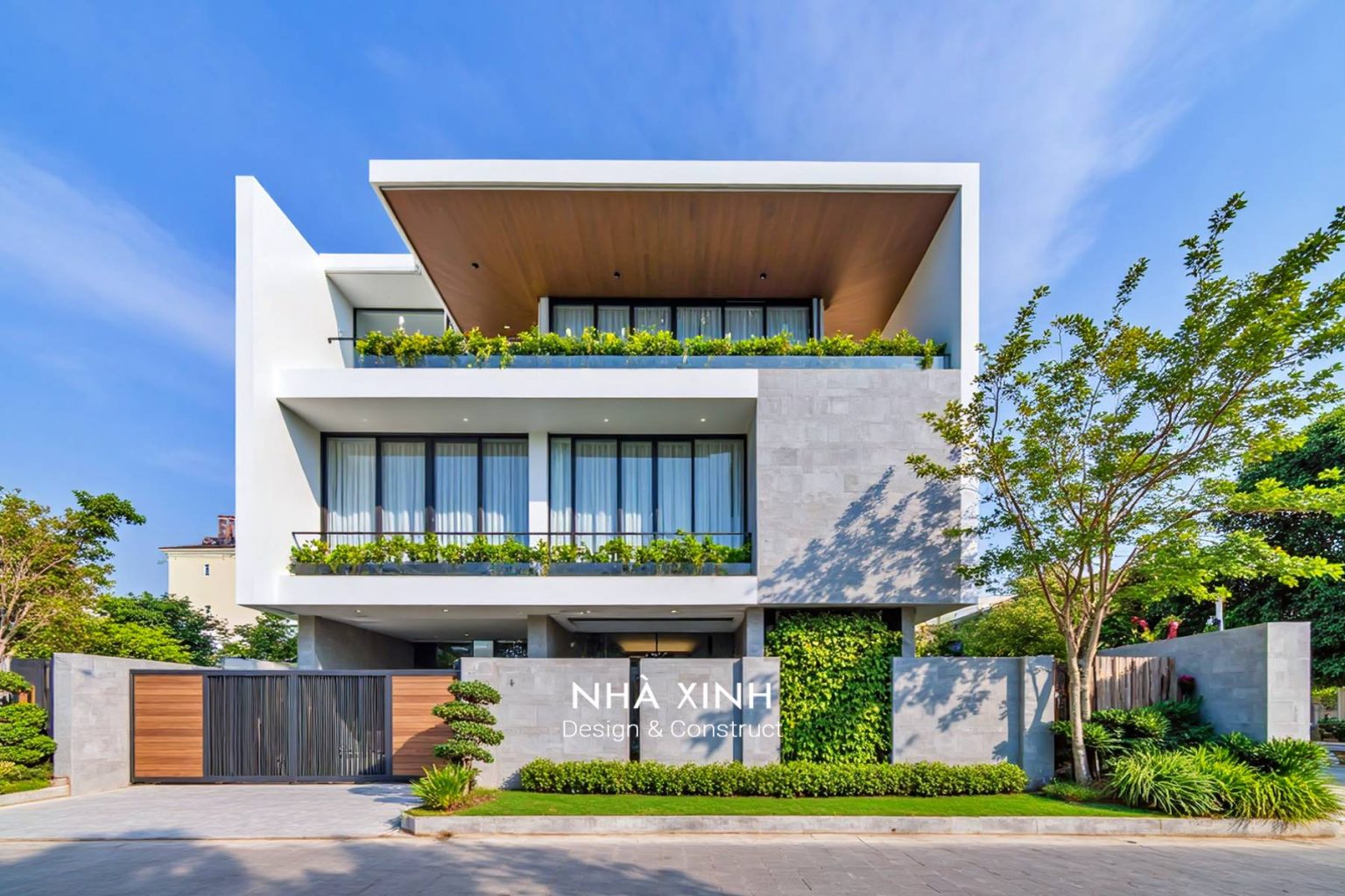 Biệt thự có hồ bơi BT-HB121